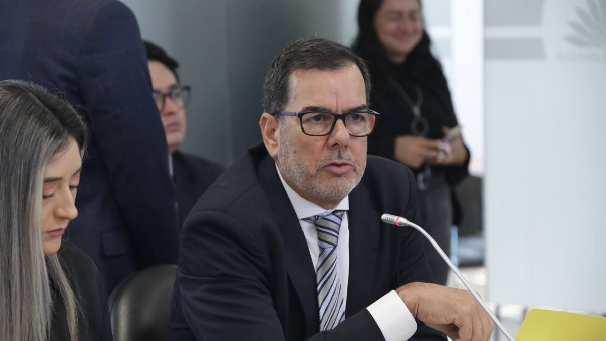 Peña dijo que la prioridad es pagar a las prestadoras de diálisis internos y externos.