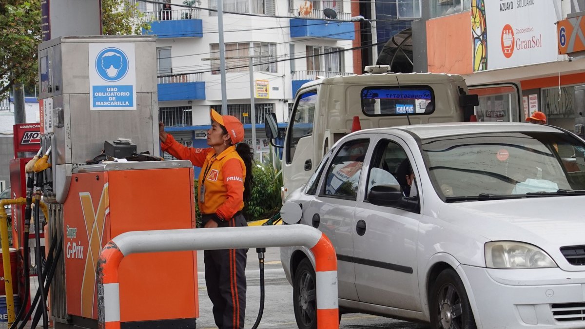 La gasolina Extra se comercializa en parte de la Sierra, Oriente y Galápagos.