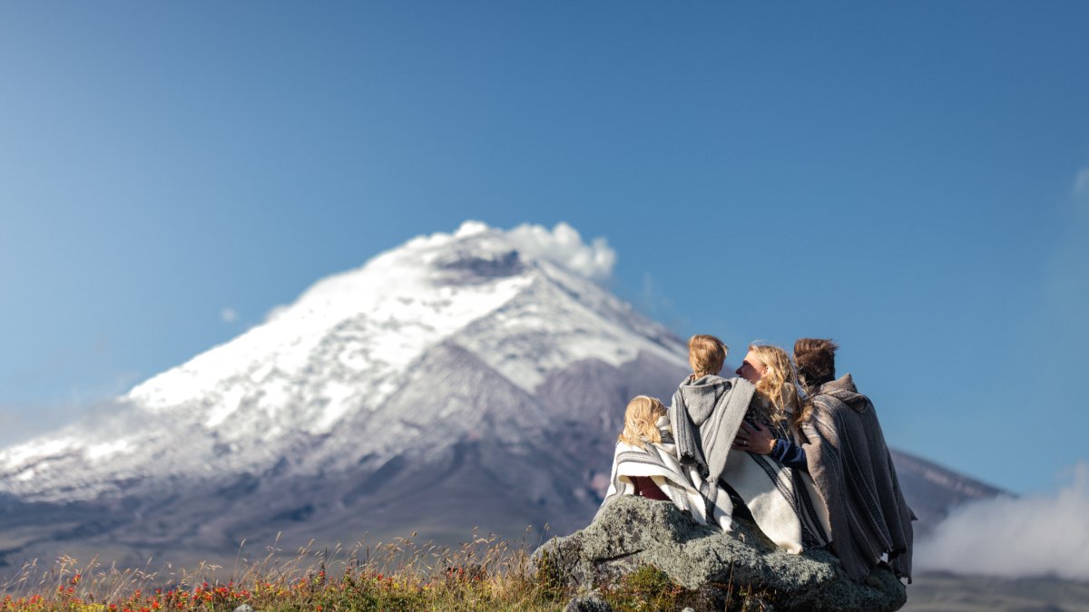 Vía decreto ejecutivo, el Gobierno de Daniel Noboa oficializa la nueva identidad de Ecuador ante el mundo.