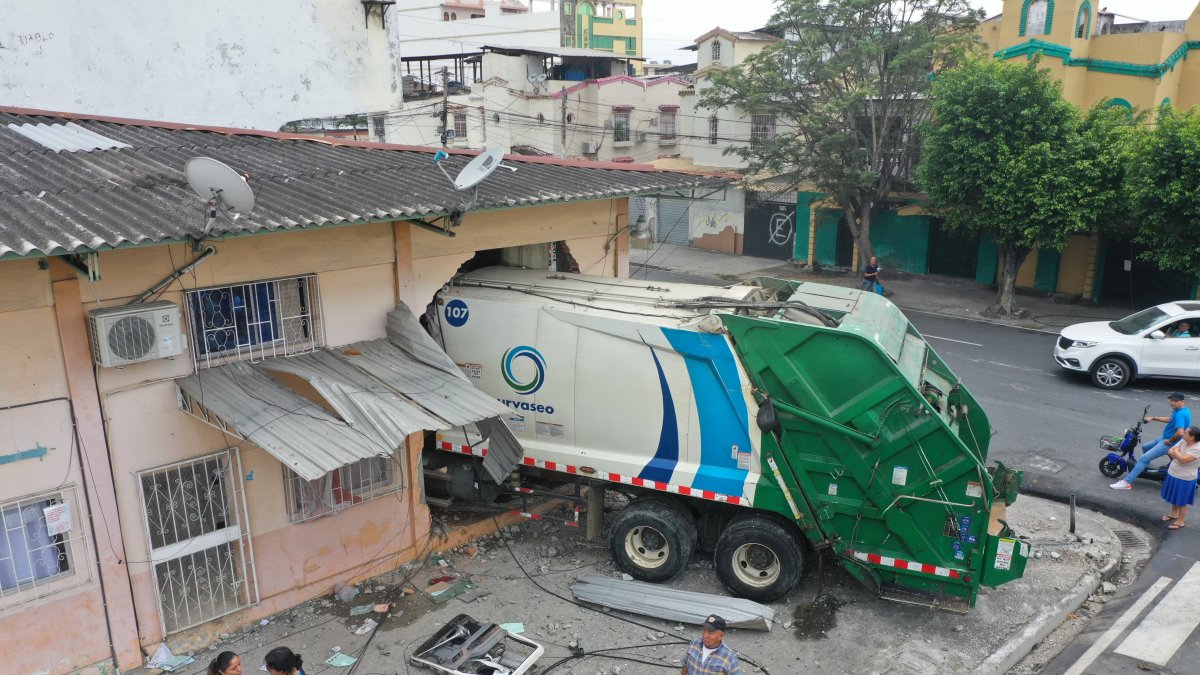 El hecho fue reportado en las calles Colombia y Manuel Villavicencio, en el sur-centro de Guayaquil.