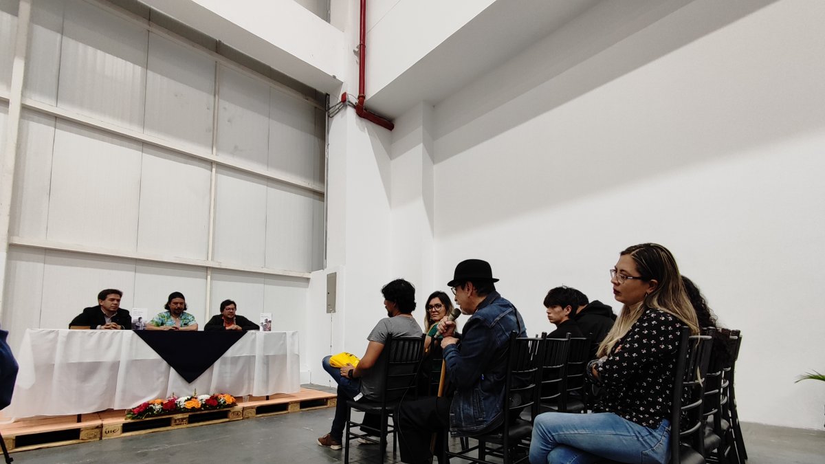 El escritor Santiago Páez interviene en el diálogo de los autores Carlos Vásconez y Pablo Escandón el domingo 9 de junio.