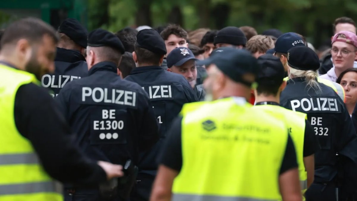 Miembros de las fuerzas de seguridad alemanas durante la Eurocopa que se celebra estos dias en Alemania.