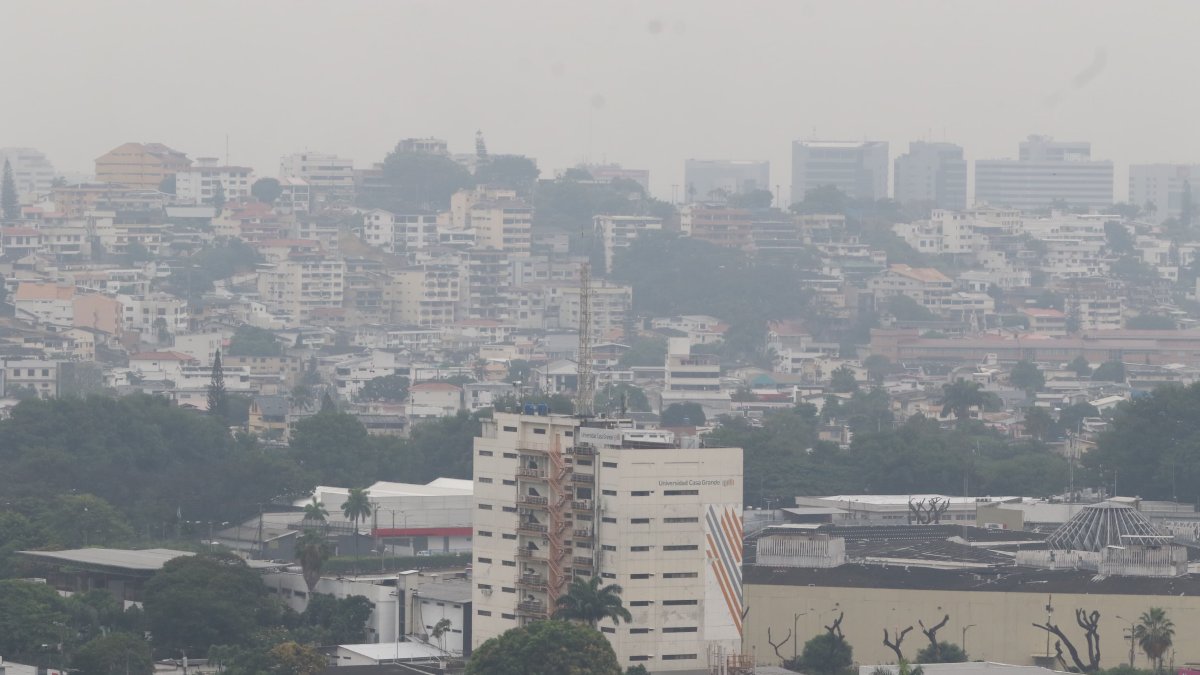 Guayaquil amaneció con lluvias.