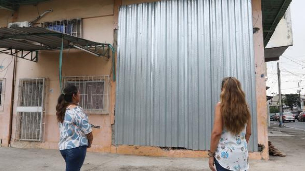 Así quedó la fachada de la vivienda afectada.