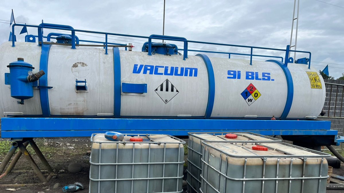 La estatal petrolera encontró un centro de acopio de combustible clandestino este fin de semana.