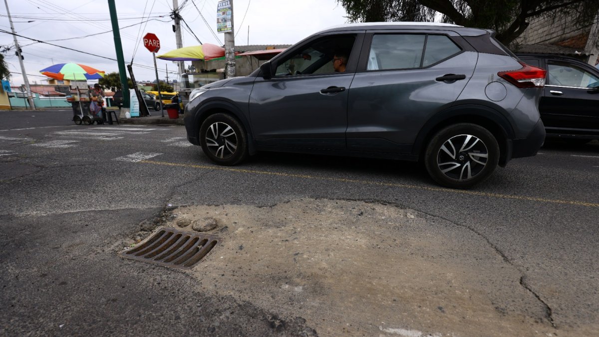 El problema principal que tiene la ciudad son las calles en mal estado. Los vecinos claman por una intervención integral de las vías.