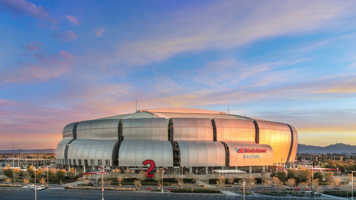 El State Farm Stadium es uno de los estadios que acogerá a la Tri.