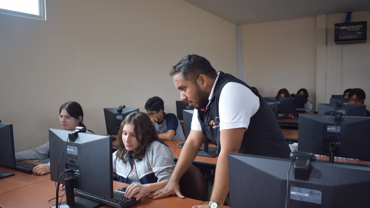 Hecho. El evento fue realizado en una plataforma digital.