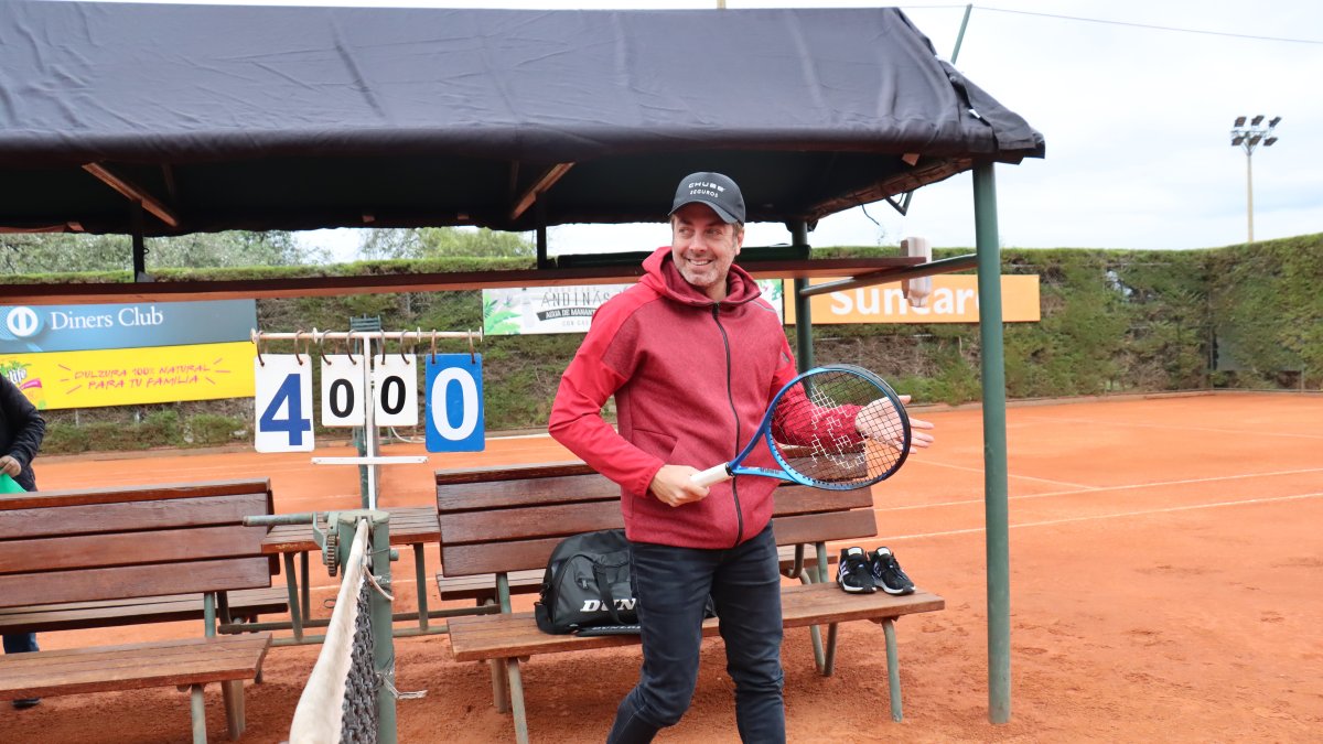 El extenista chileno Nicolás Massú brindó una Master Class en Quito.