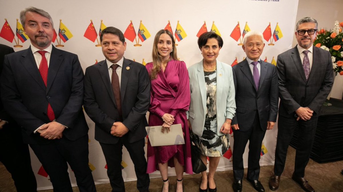 Acuerdo. En mayo pasado entró en vigencia el Tratado de Libre Comercio (TLC) con China, la Cancillería del Ecuador resaltó el fortalecimiento de las buenas relaciones con ese país.
