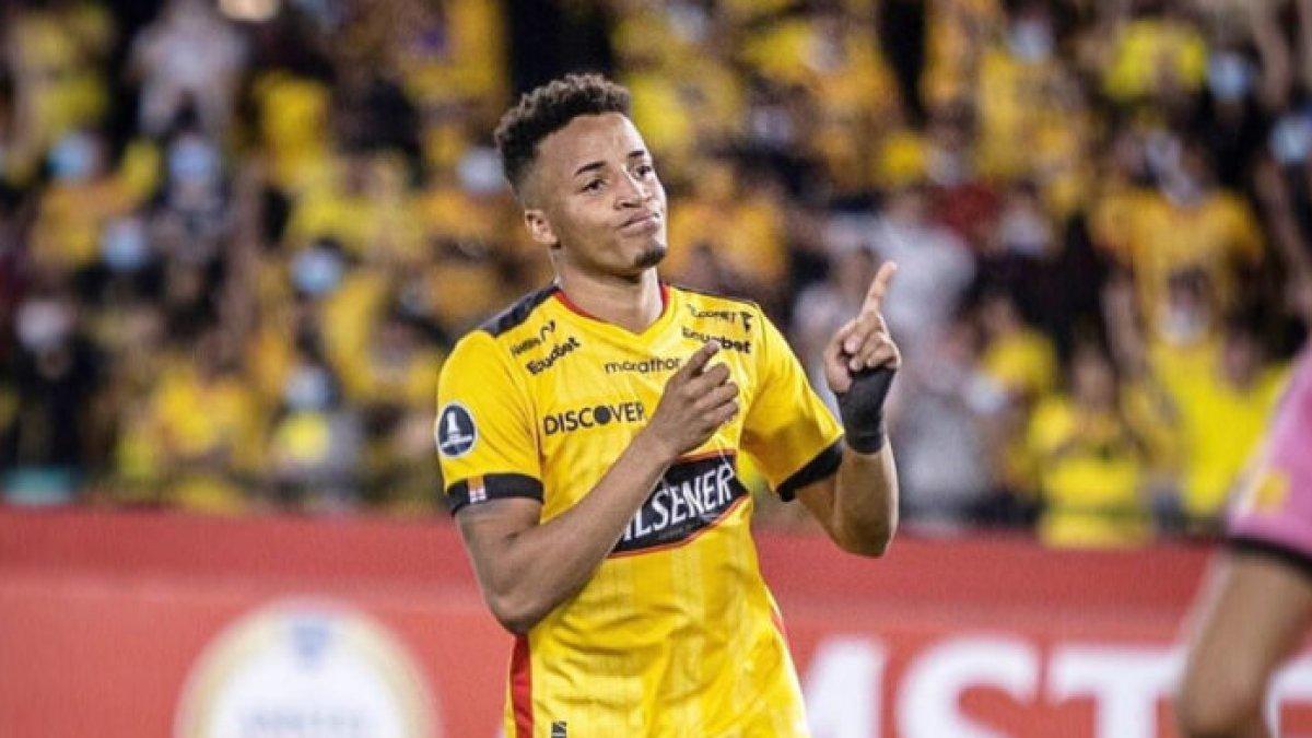 La última temporada que Byron Castillo jugó en Barcelona fue en 2022