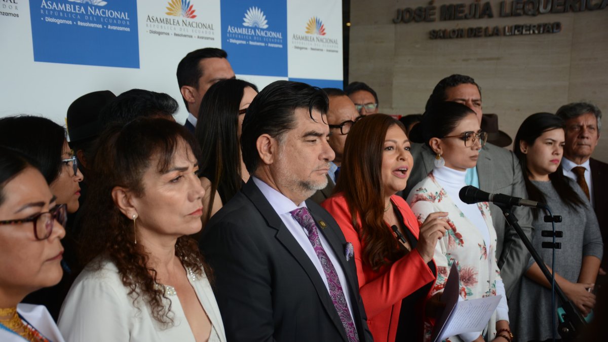 La bancada correísta también rechazó que se relacione a Glas entre los autores intelectuales del asesinato de Fernando Villavicencio.