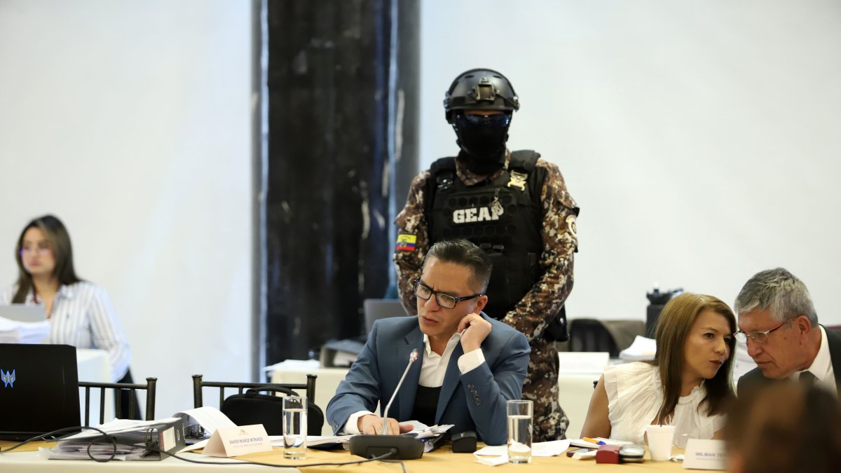 Wilman Terán en la comisión de Fizcalización de la Asamblea Nacional.