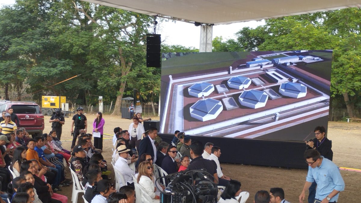 En Santa Elena, se alistan los preparativos para la colocación de la primera piedra de las prisiones al estilo Bukele, prometidas por Daniel Noboa