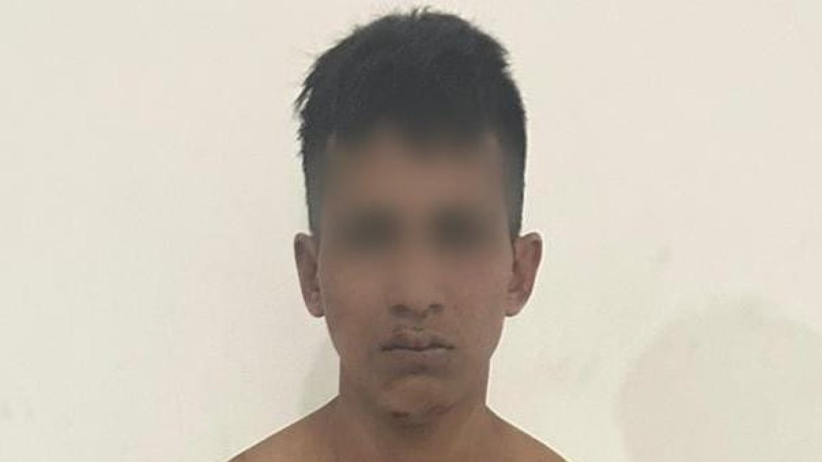 También se encontró un arma de fuego que presuntamente pertenecería a la Policía de Investigación de Perú.