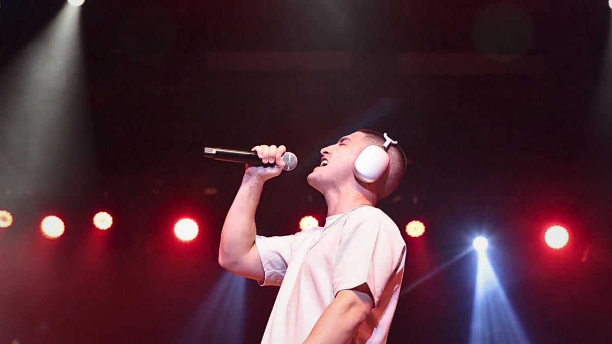 Álex Ponce lanzará un nuevo álbum en septiembre.