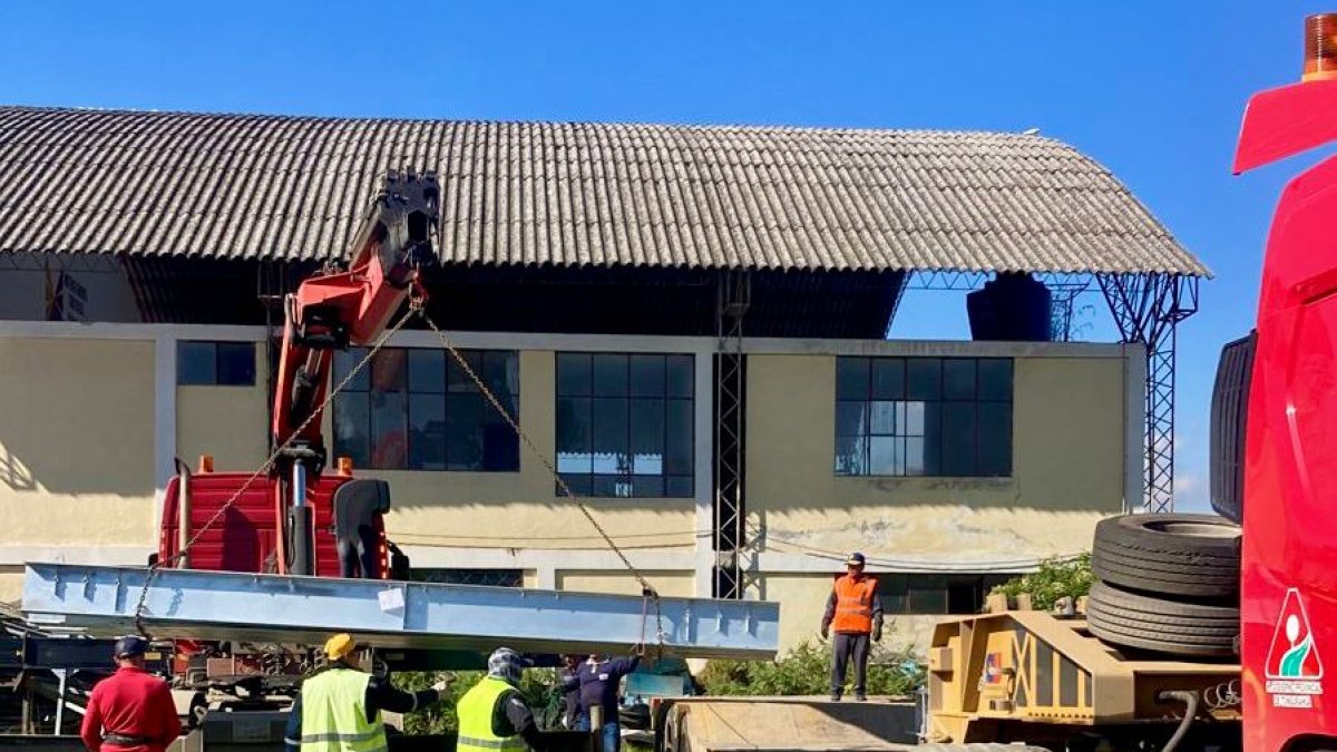 La estructura tiene 45 metros de longitud y será instalada en el sector La Merced, en la vía E30 Baños - Puyo.