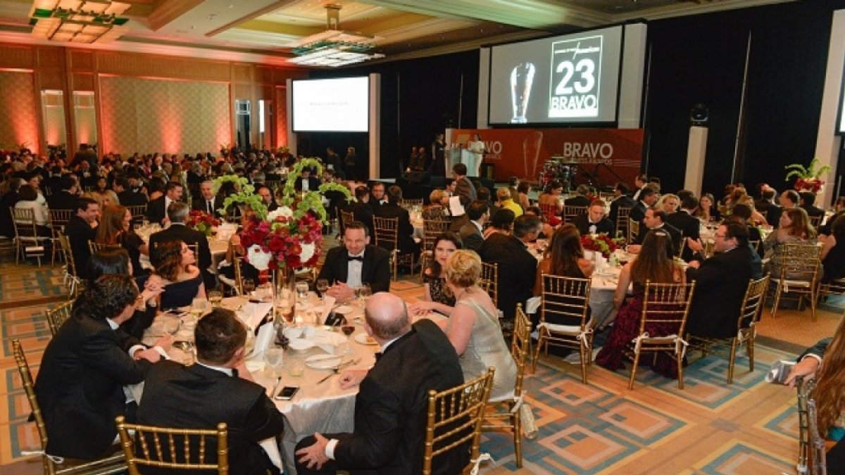 Los Premios Bravo son realizados por ASCOA.