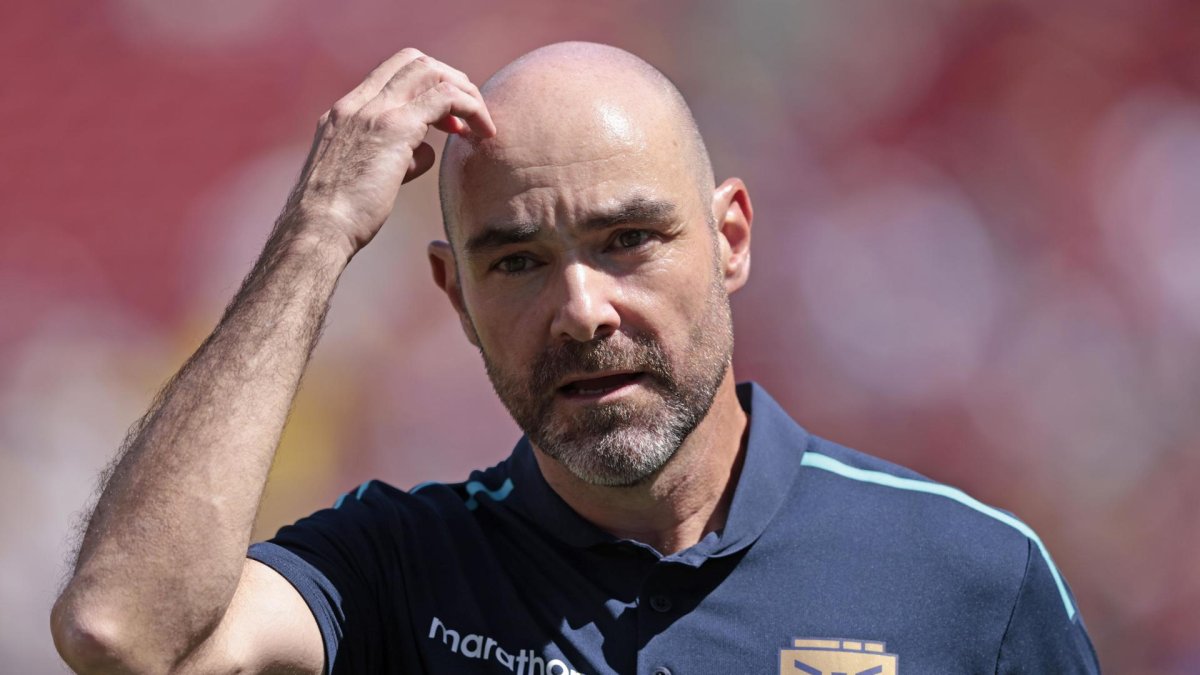 El seleccionador del equipo nacional masculino de fútbol de Ecuador, el español Félix Sánchez Bas, fue registrado este sábado, 22 de junio, durante un partido contra Venezuela por el grupo B de la Copa América, en el Levi's Stadium de Santa Clara (California, EE.UU.).