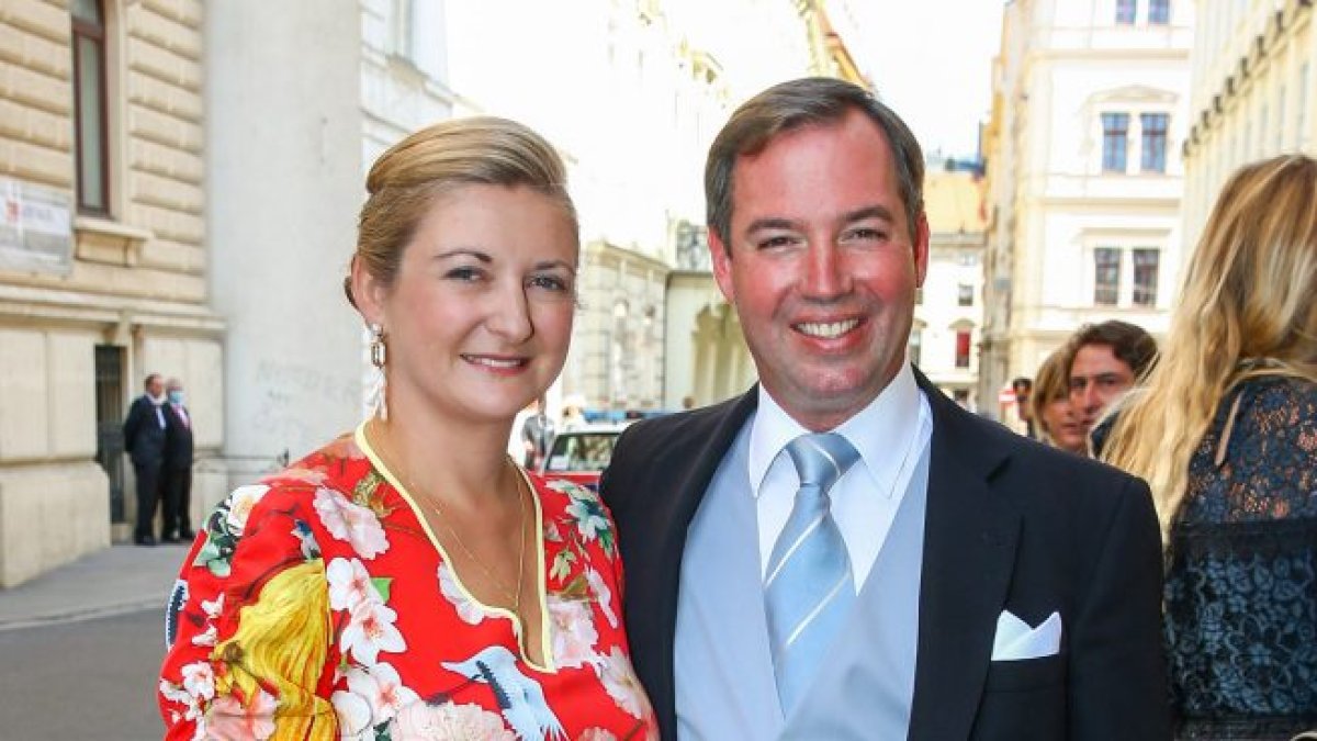 Guillermo de Luxemburgo con su esposa.