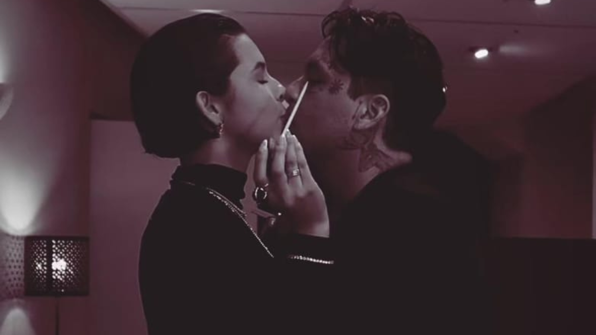 Christian Nodal publicó un video en sus historias de Instagram en donde besa a Ángela Aguilar.