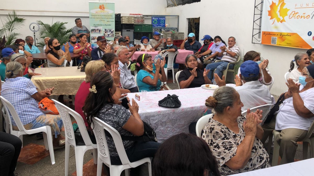 Institución recibe adultos de 60 a 85 años.