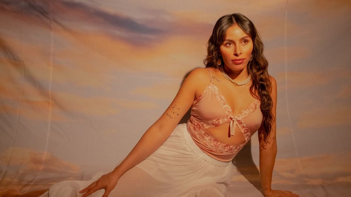 Jules tiene 25 años