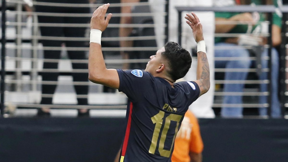 Kendry Páez celebrando su gol en Copa América.