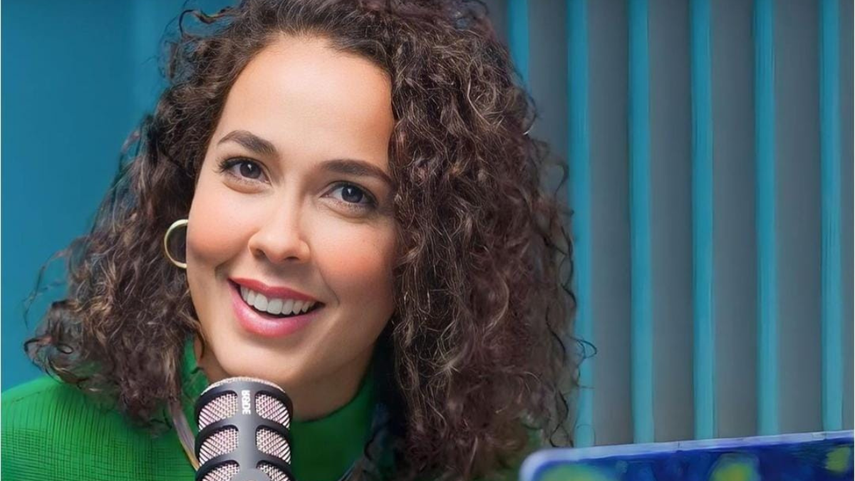 El gobierno de Ecuador le retiró la visa a la periodista Alondra Santiago.