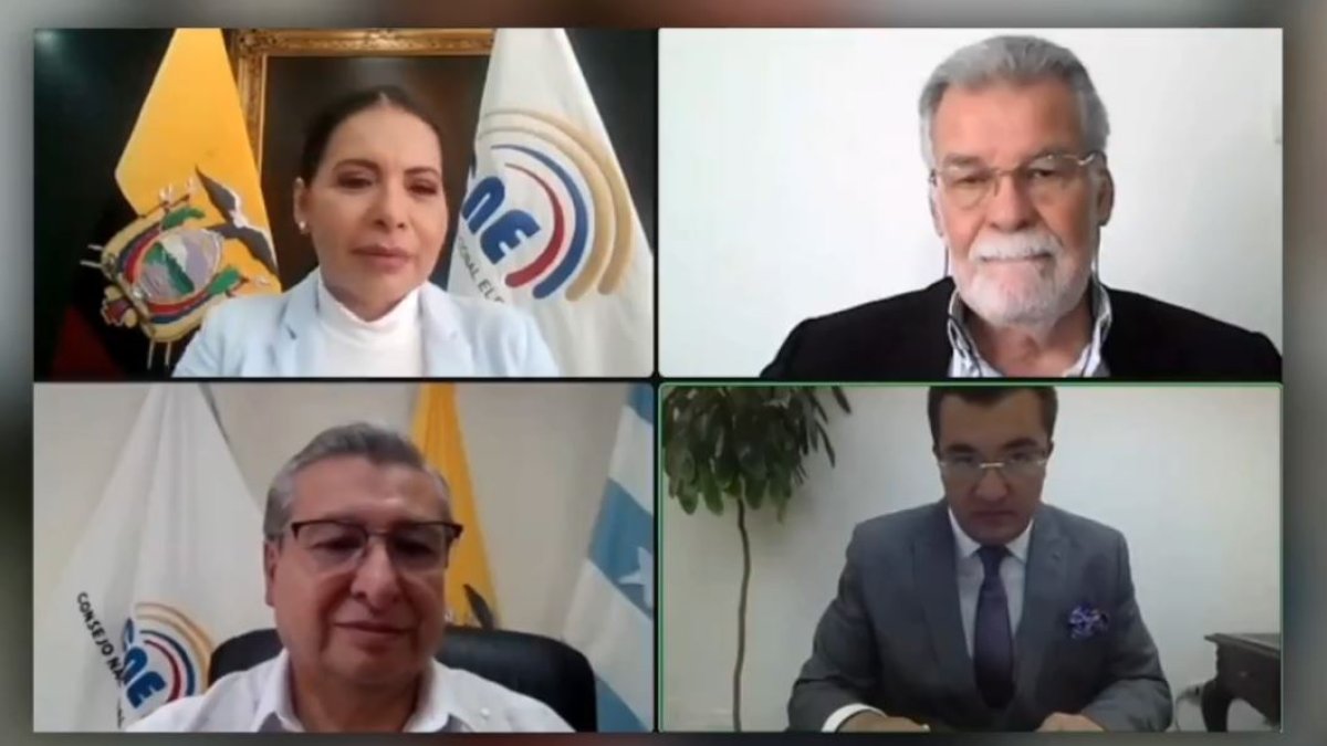 Proceso: El pleno del Consejo Nacional Electoral se reunió para tratar el proceso de seleción de la veeduría