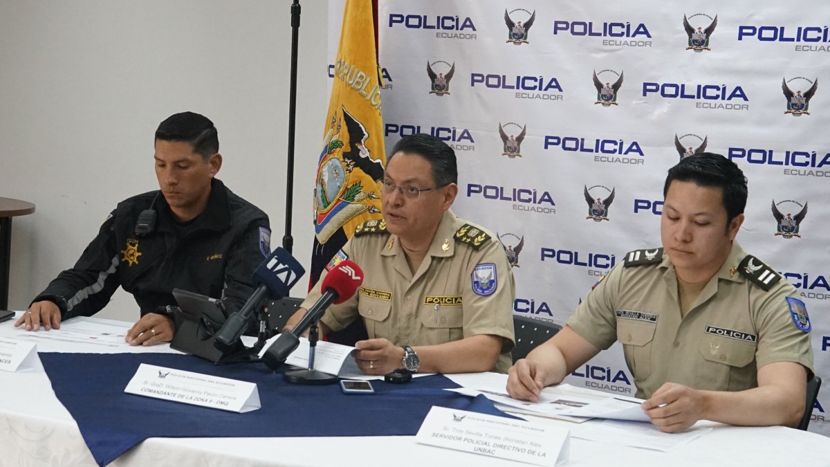 El general Wilson Pavón, comandante del Distrito Metropolitano de Quito, informó sobre el operativo de detención.