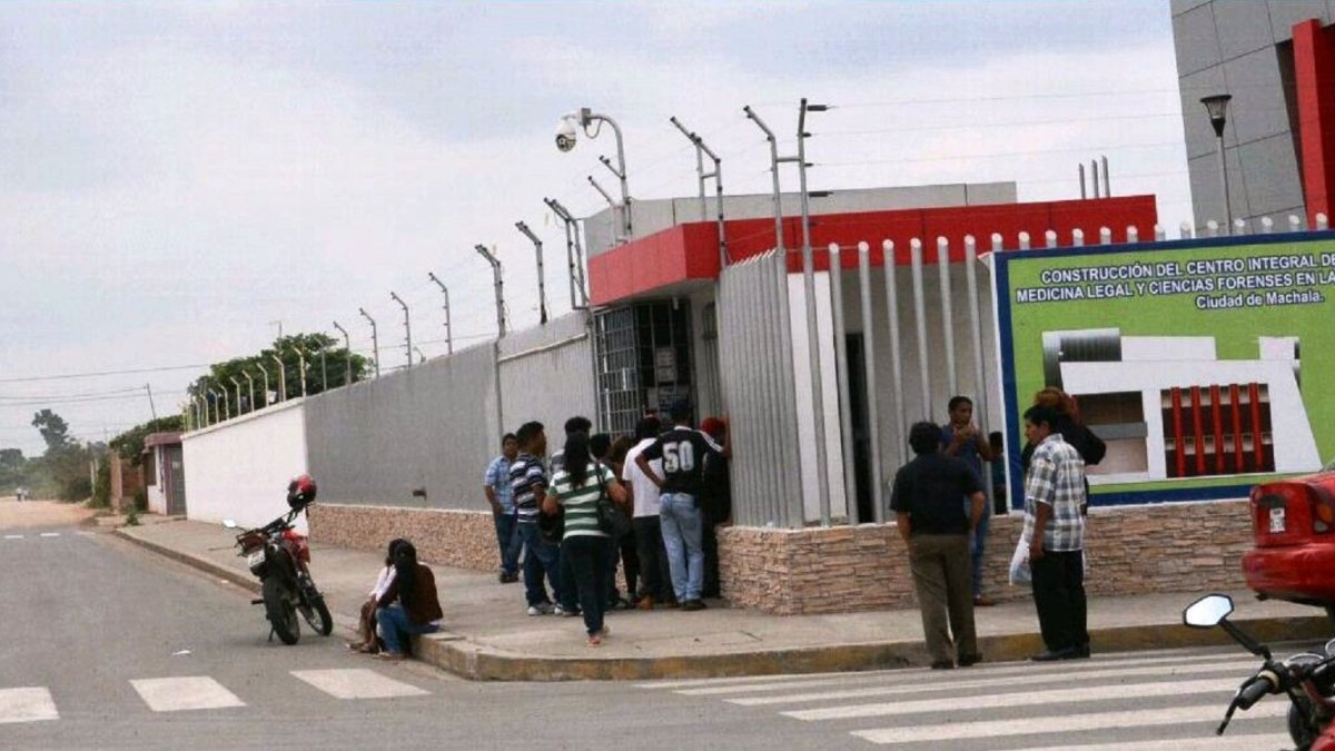 orgue.  Los cadáveres hallados en Camilo Ponce Enríquez fueron llevados a Machala, en El Oro.