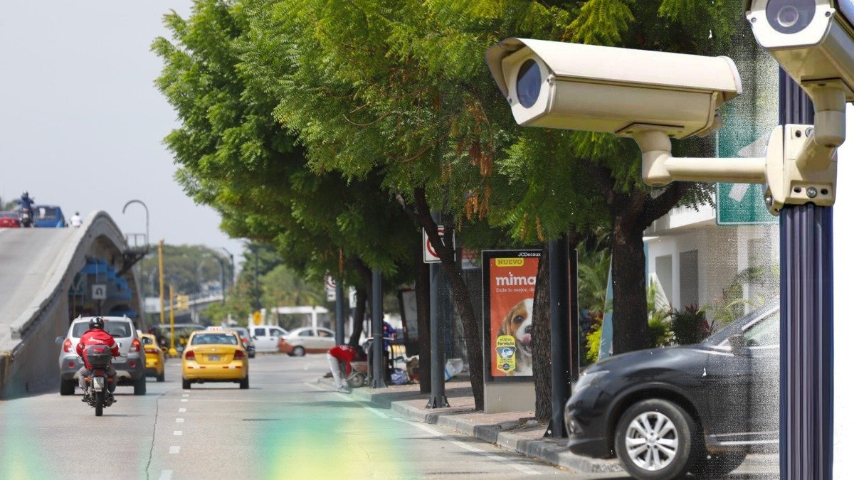 La intersección de las avenidas de las Américas y Carlos Luis Plaza Dañín será una de las vías donde estarán ubicadas las cámaras.