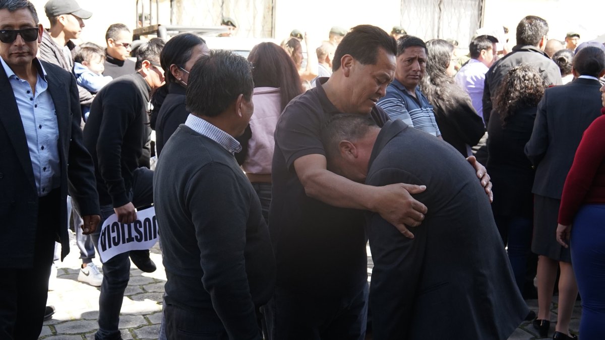 Padre de Aidita Ati, la militar que fue hallada sin vida en regimiento militar.