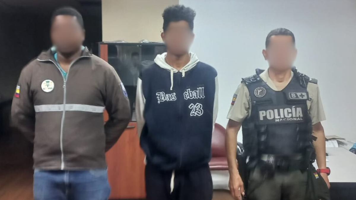 Un hombre extranjero de 18 años fue detenido por el presunto delito de secuestro a una menor de 13 años en Cuenca.