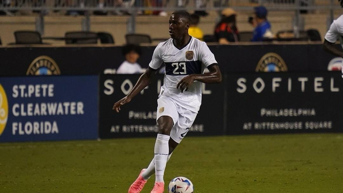 Moisés Caicedo, jugador de la selección ecuatoriana de fútbol.