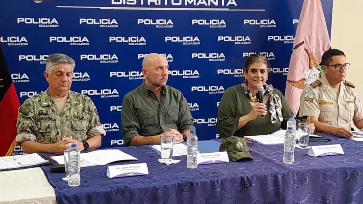 Los ministros del Interior y Defensa brindaron declaraciones.