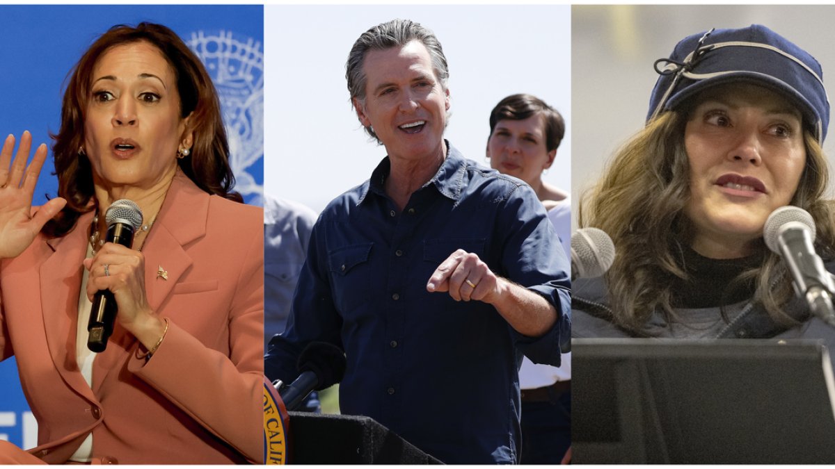 Combo de tres fotografías de archivo de la actual vicepresidenta, Kamala Harris (i), y los gobernadores de California, Gavin Newsom (c), y de Míchigan, Gretchen Whitmer.