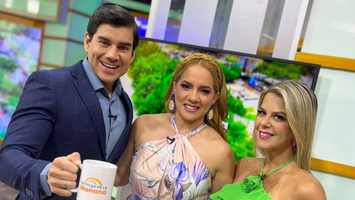 Isaac con Gabriela Pazmiño y La Nena.