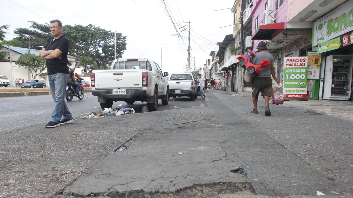 Acto. El joven quedó tendido a un costado de la carreta de pizza.