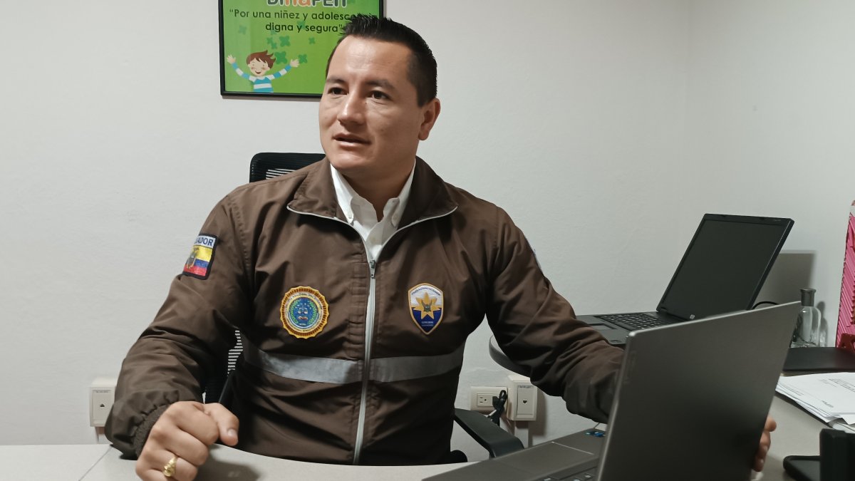 El jefe de la Dinapen, Jorge Ortiz, dio a conocer que la joven permaneció sin alimentarse desde el día de su desaparición.