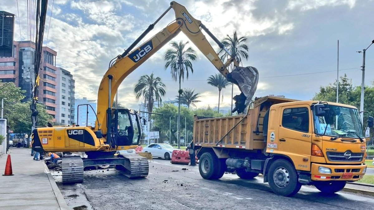Los trabajos se realizan en la calzada sentido norte-sur de la av. Diego de Almagro.