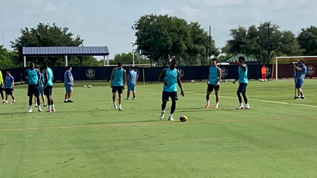La Tri entrena previo a su encuentro con la Selección argentina en la Copa América.
