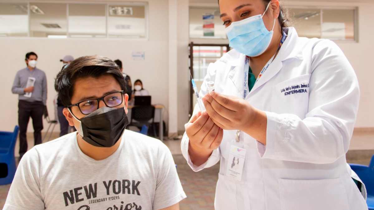 El Ministerio de Salud ha reiterado que dispone de vacunas contra covid-19 en todos los centros de salud.