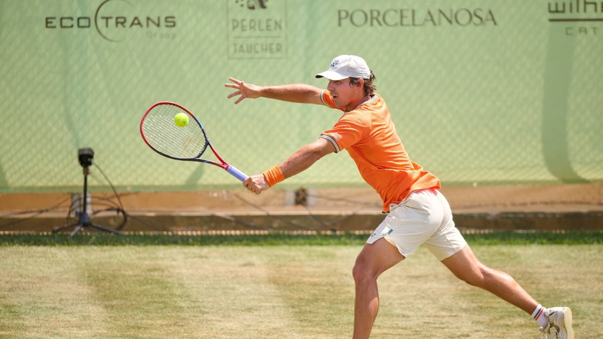 Hidalgo en su más reciente participación en Mallorca, donde fue segundo y ascendió al puesto #61 ATP en dobles