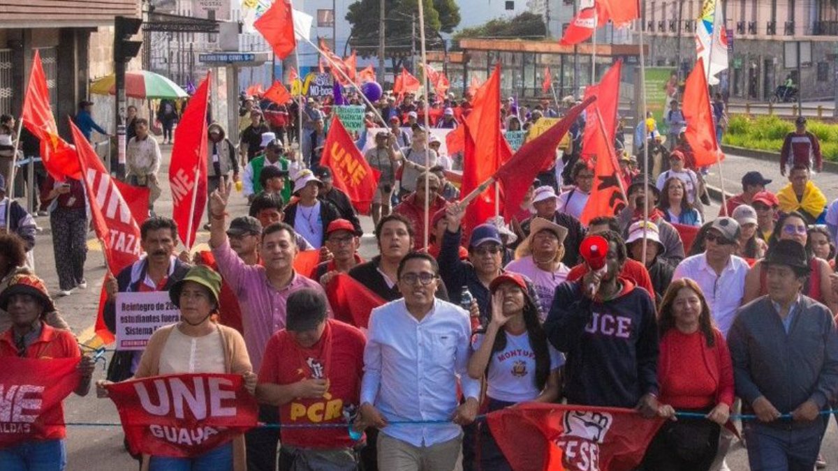 La Unión Nacional de Educadores (UNE) es una de las organizaciones que marchará este 4 de julio.
