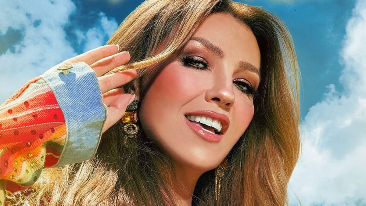 Thalía tiene 52 años.