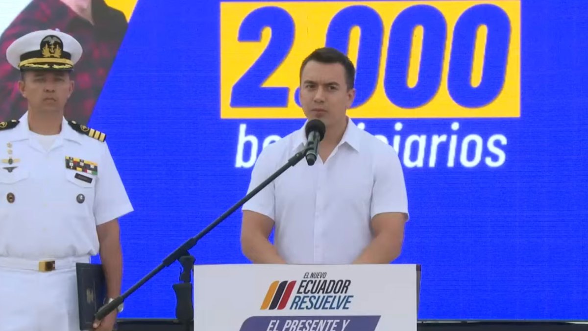 Noboa destacó que se cumplirá con la entrega de las 95 mil becas, de las 100 mil prometidas.