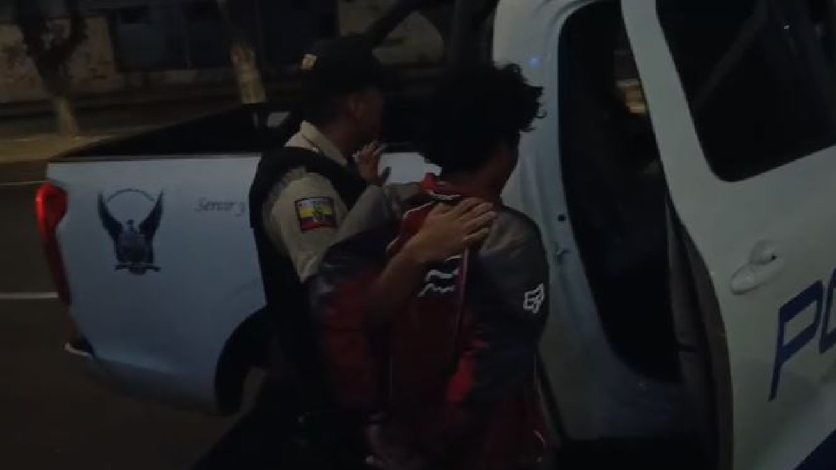 Los ciudadanos fueron detenidos en diferentes estaciones del Metro de Quito. 