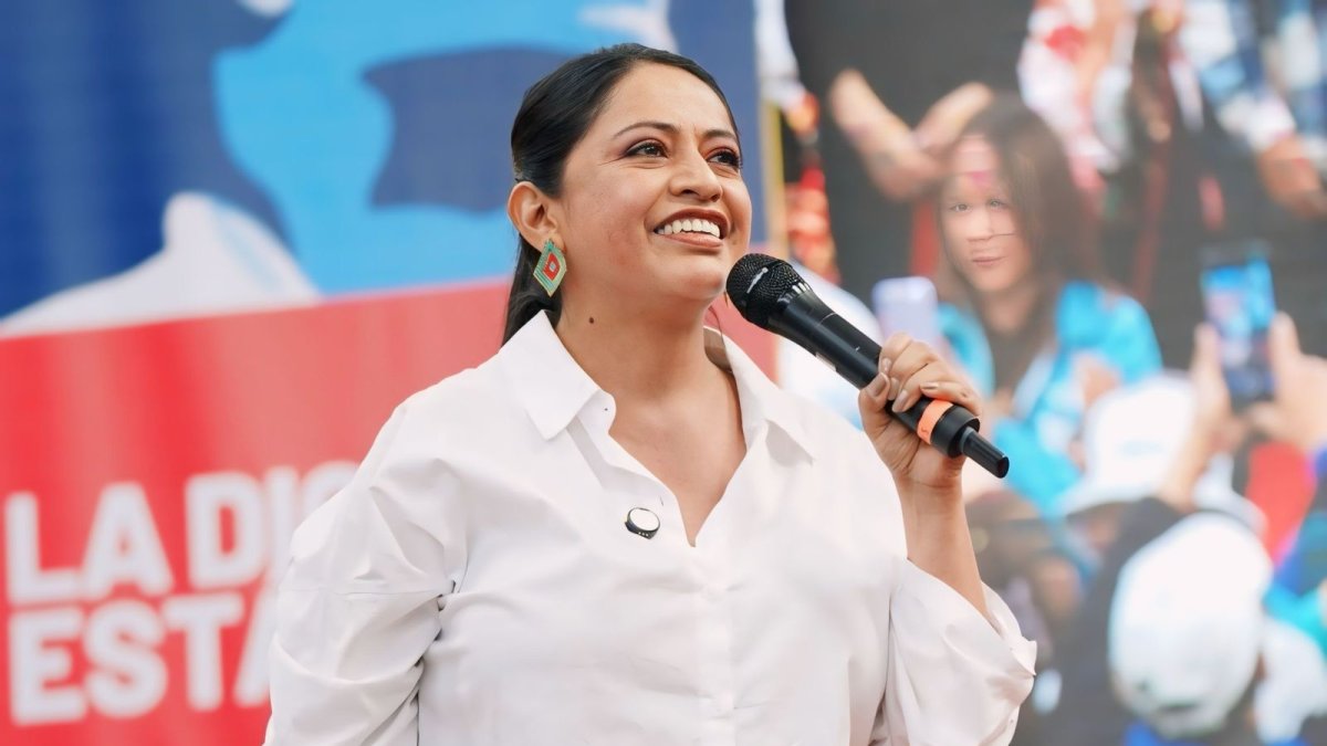 Paola Pabón, actual prefecta de Pichincha, es una de las aspirantes a representar al correísmo en la elección presidencial del 2025.